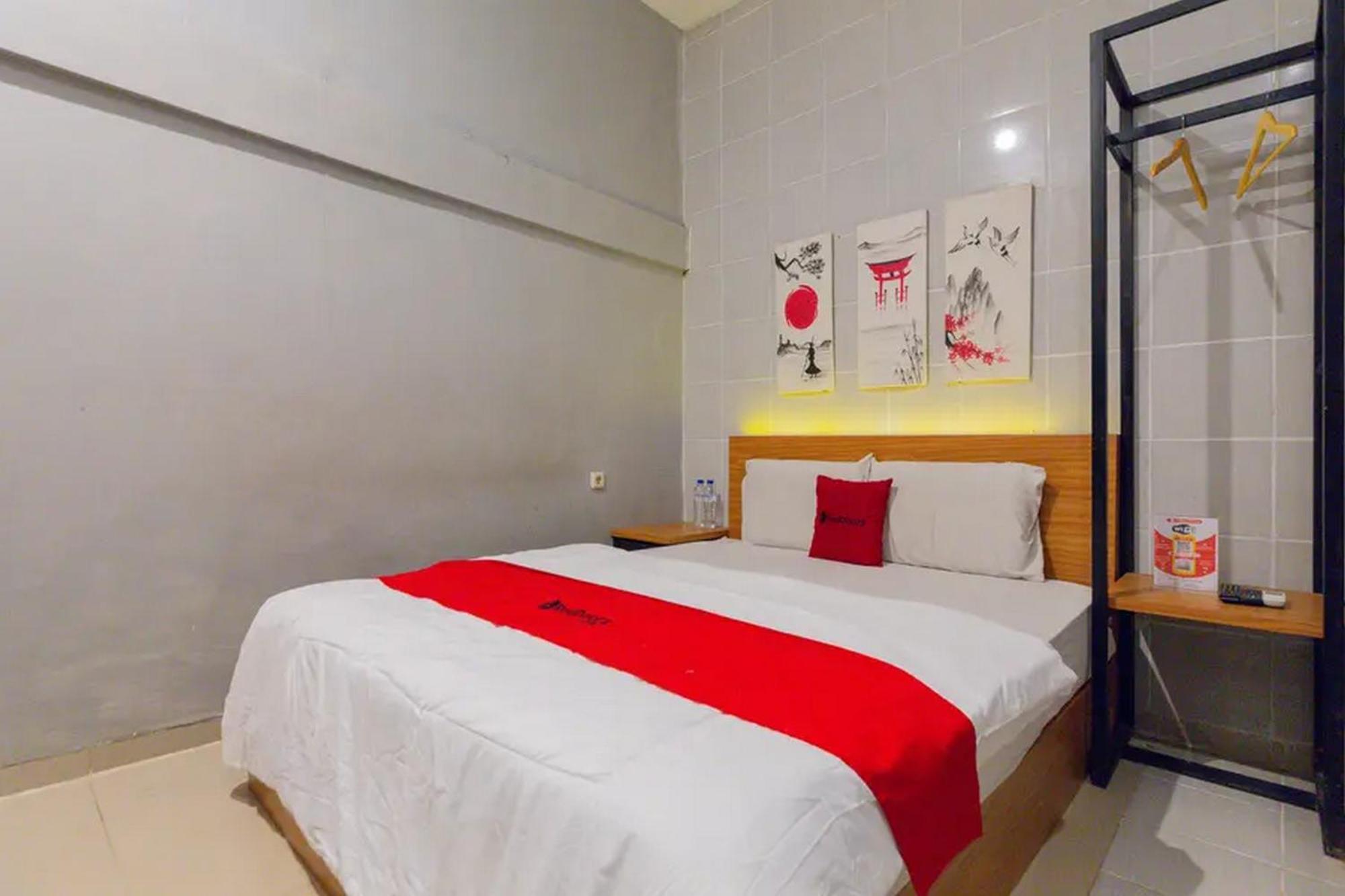 Reddoorz @ Manukan Surabaya Dış mekan fotoğraf