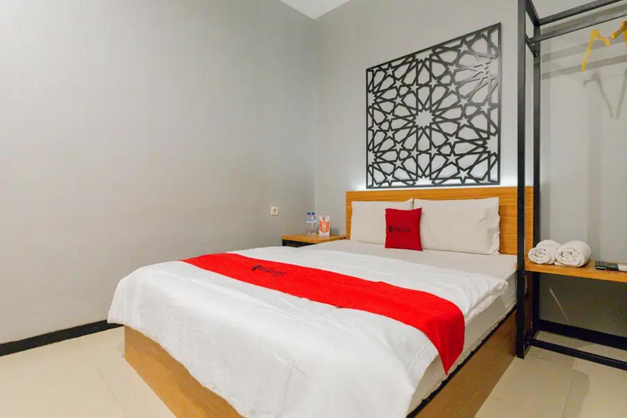 Reddoorz @ Manukan Surabaya Dış mekan fotoğraf