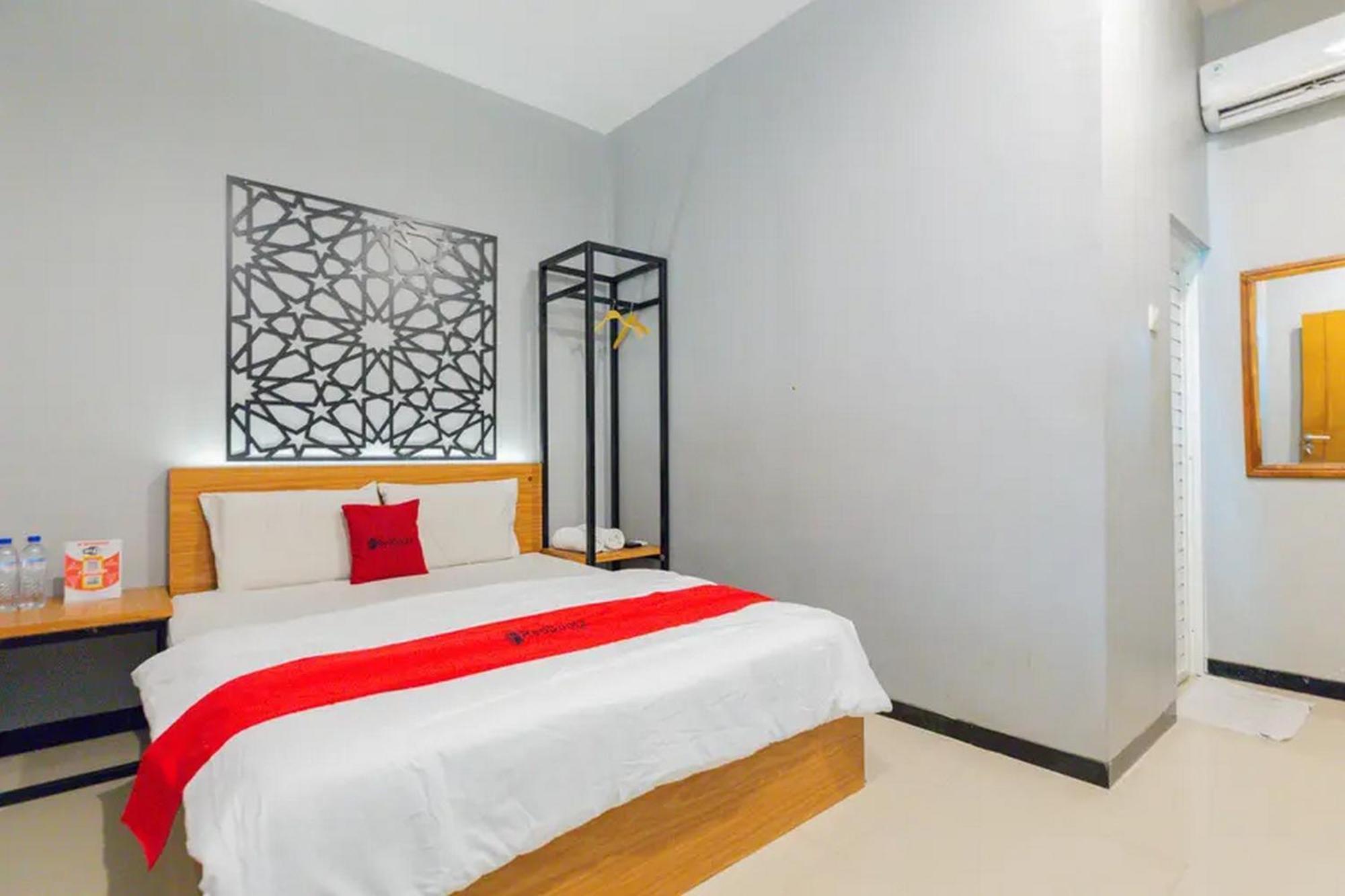 Reddoorz @ Manukan Surabaya Dış mekan fotoğraf