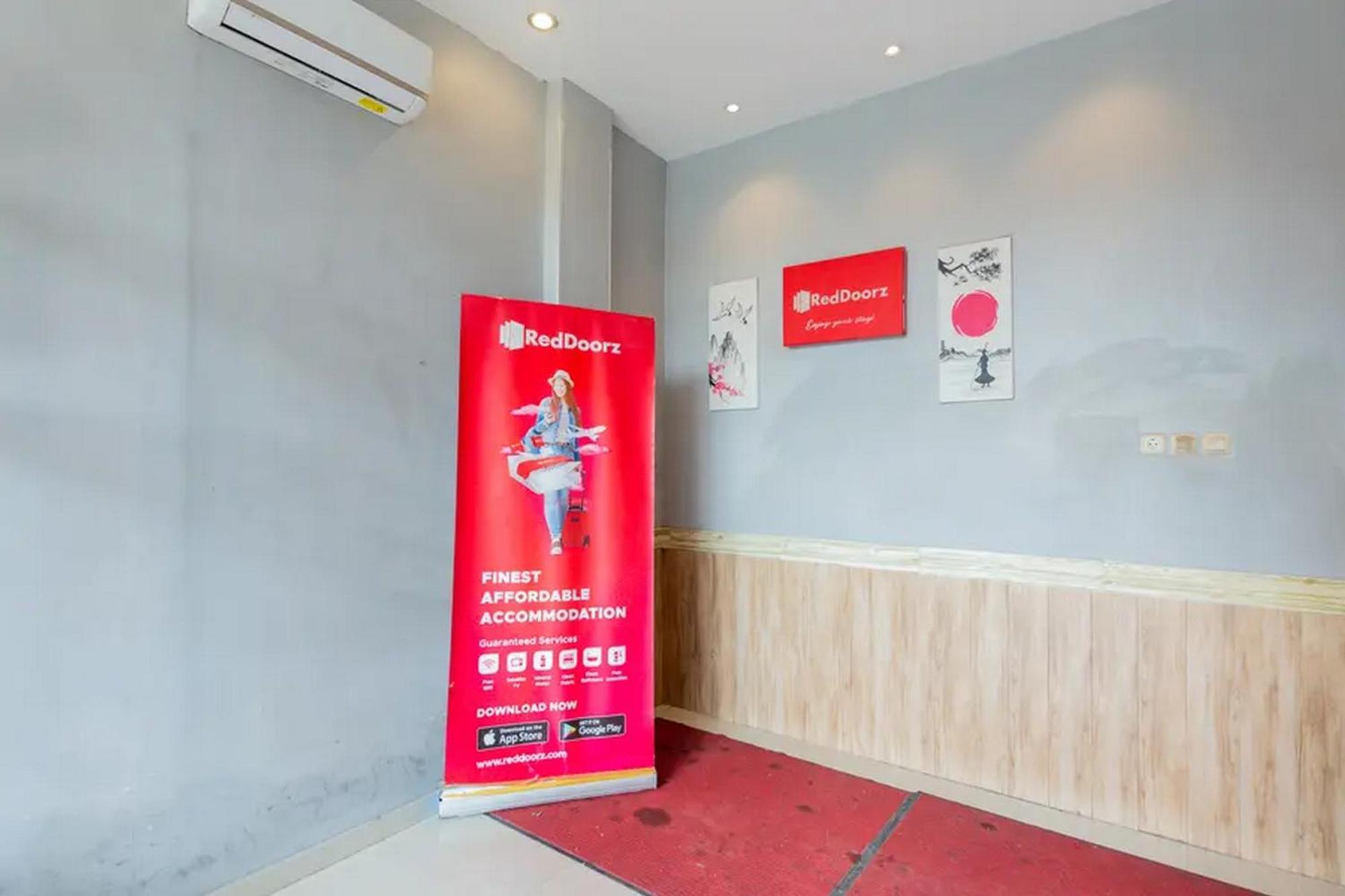 Reddoorz @ Manukan Surabaya Dış mekan fotoğraf