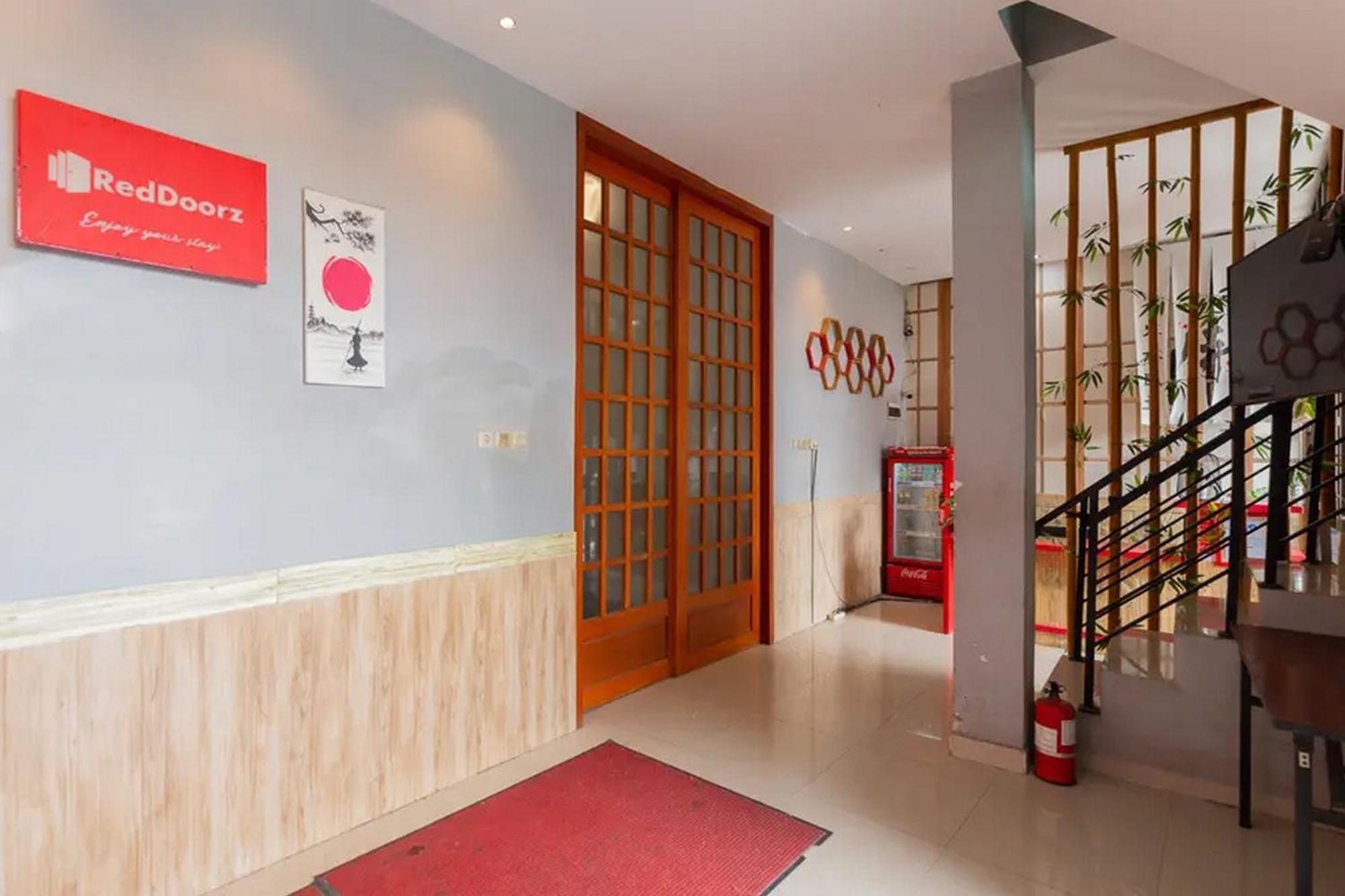 Reddoorz @ Manukan Surabaya Dış mekan fotoğraf
