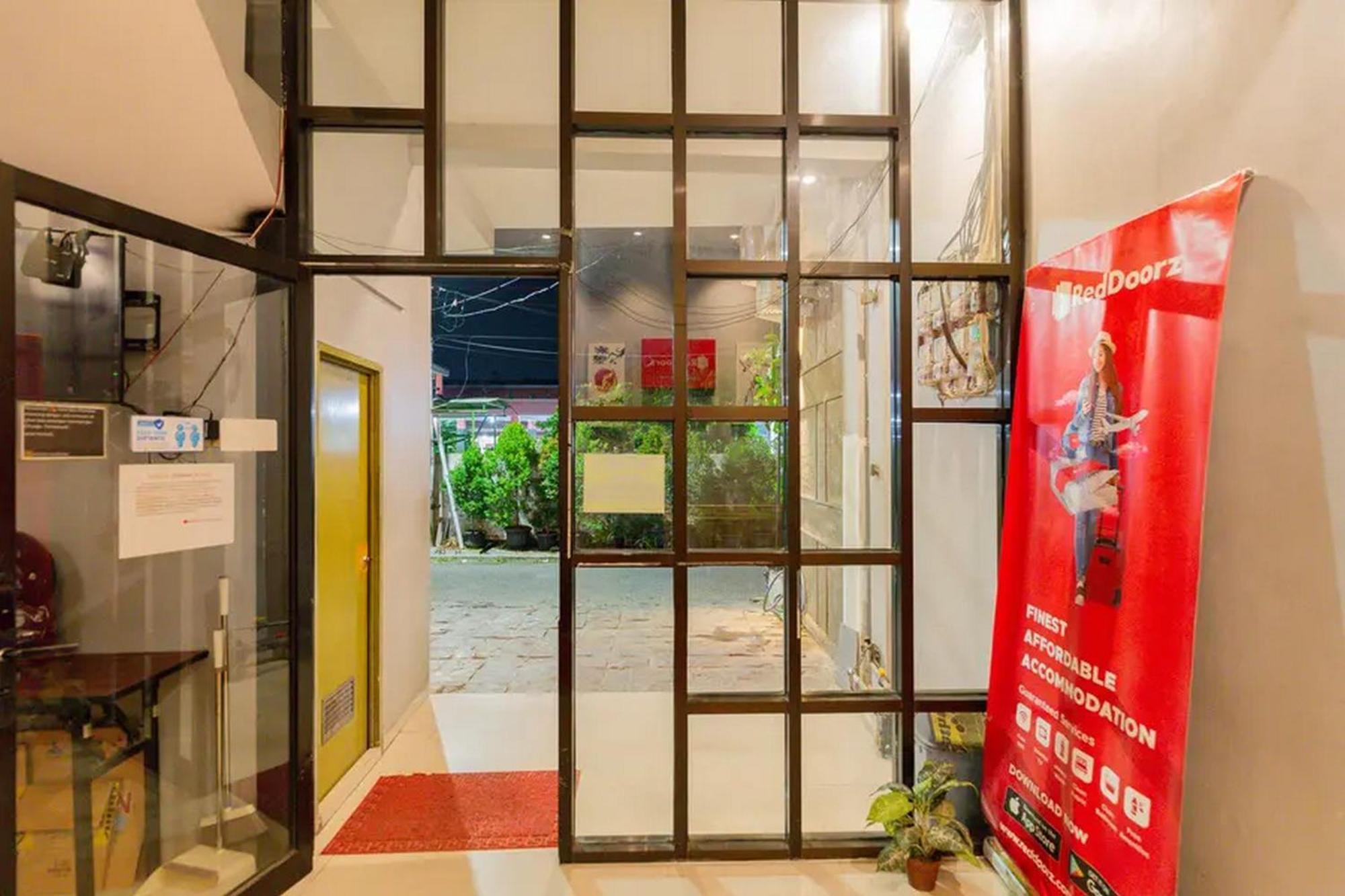 Reddoorz @ Manukan Surabaya Dış mekan fotoğraf